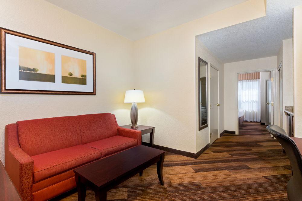 Holiday Inn Express & Suites Lakeland North I-4 By Ihg Εξωτερικό φωτογραφία